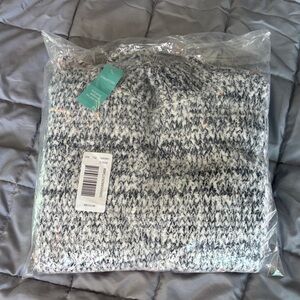 Maurices Black and White Knit Pullover